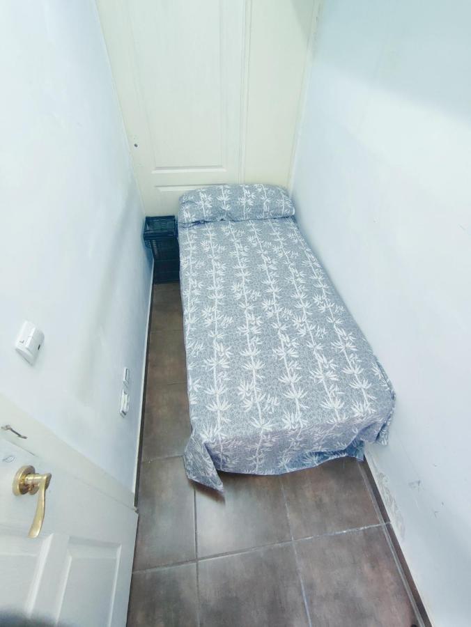Nice Flat Within Walking Range To The Beach Apartment *