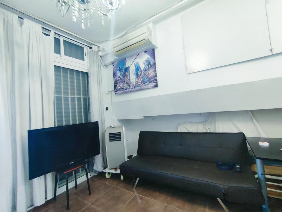 Nice Flat Within Walking Range To The Beach Apartment Barcelona
