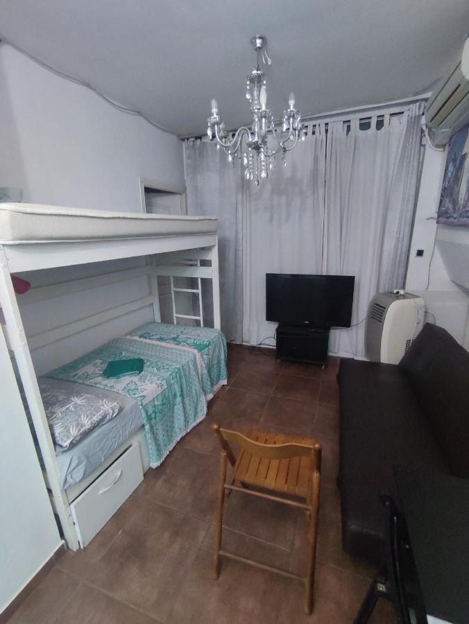 Leilighet Nice Flat Within Walking Range To The Beach *